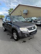 Suzuki Grand Vitara 2.4 VVT Club 3 doors - Suzuki Grand Vitara: 3.2