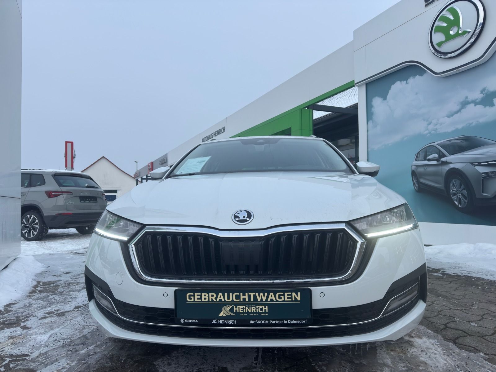 Fahrzeugabbildung SKODA Octavia Combi 2.0 TDI 6-Gang*LED*Head-Up*NAVI*Si