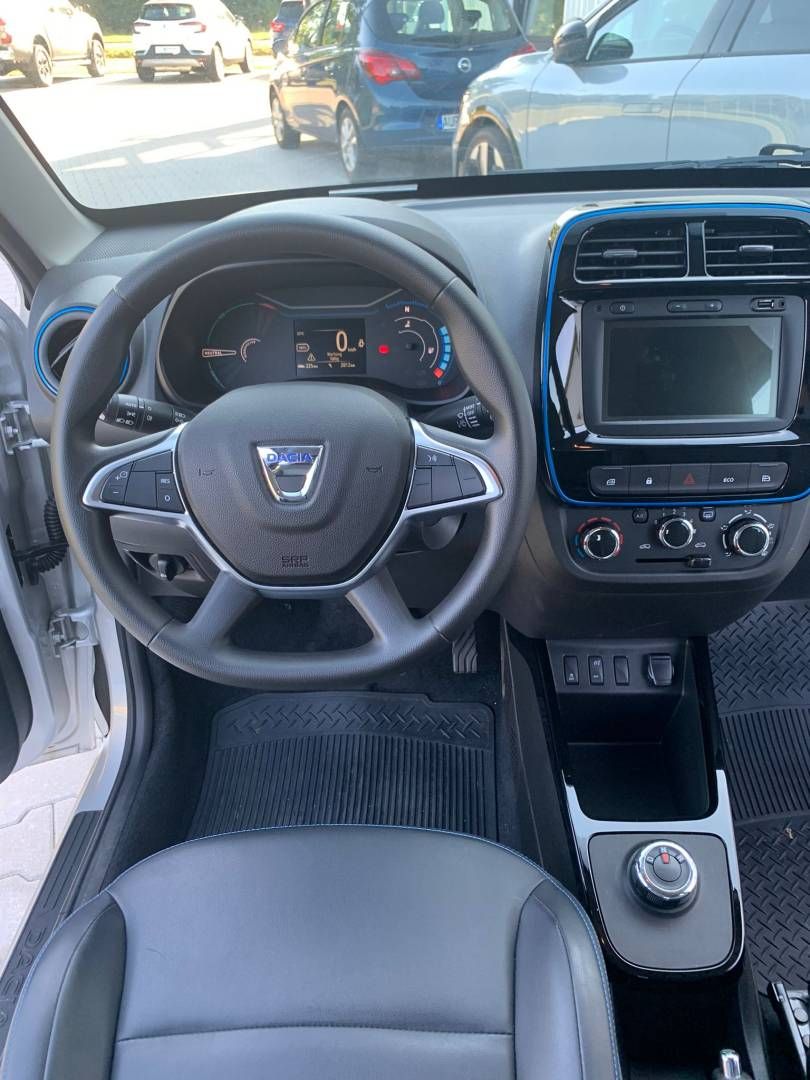 Fahrzeugabbildung Dacia Spring Business