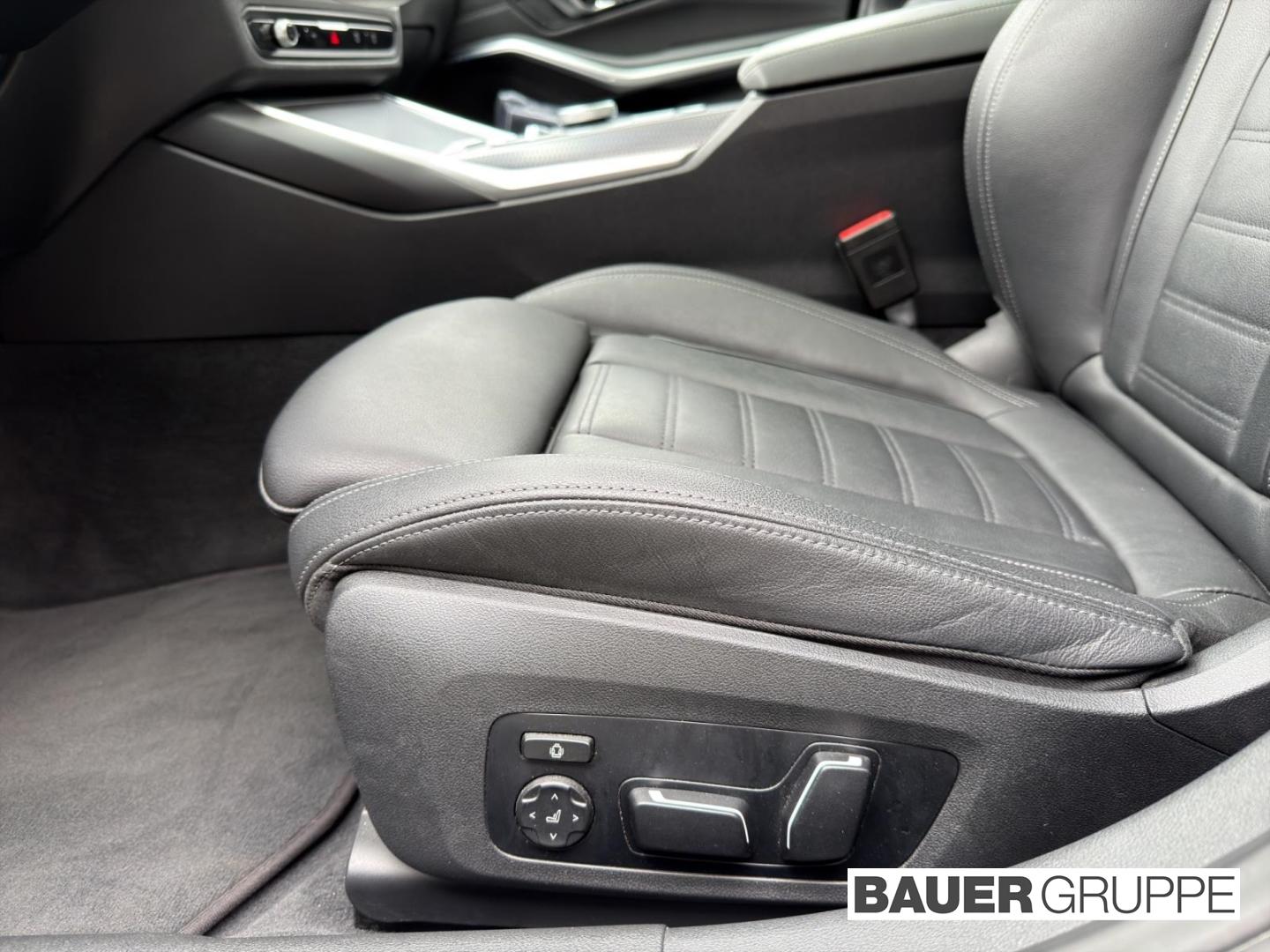 BMW M340i xDrive Touring Facelift 2, Park-Assistent,