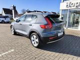 Volvo XC40 T4 Benzin Aut. Momentum Pro AHK/Navi/Kamera - Volvo XC40 in Rostock