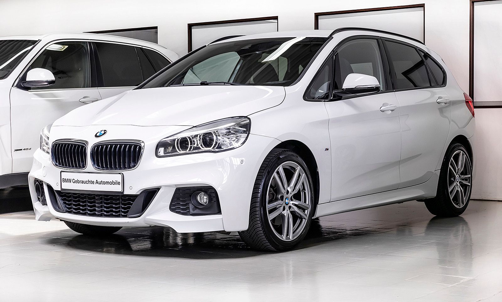BMW 220i M-SPORT SAG LED NAV AG LHZ KAM AHK HiFi 18"