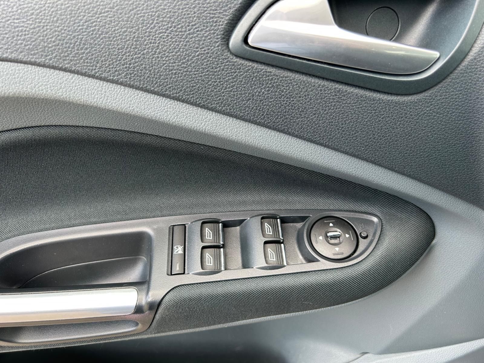 Fahrzeugabbildung Ford C-Max 1.6i°150 PS°AHK°Tüv NEU°Alu°
