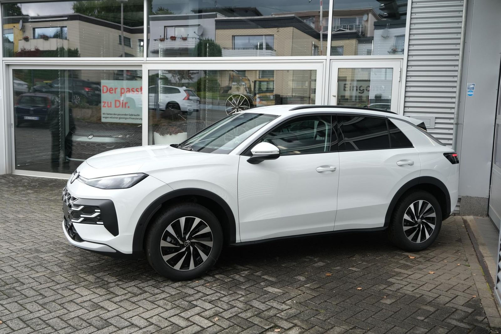Volkswagen T-Roc 1.5 eTSI Life DSG AHK ACC LED App-Navi ... imagem 2