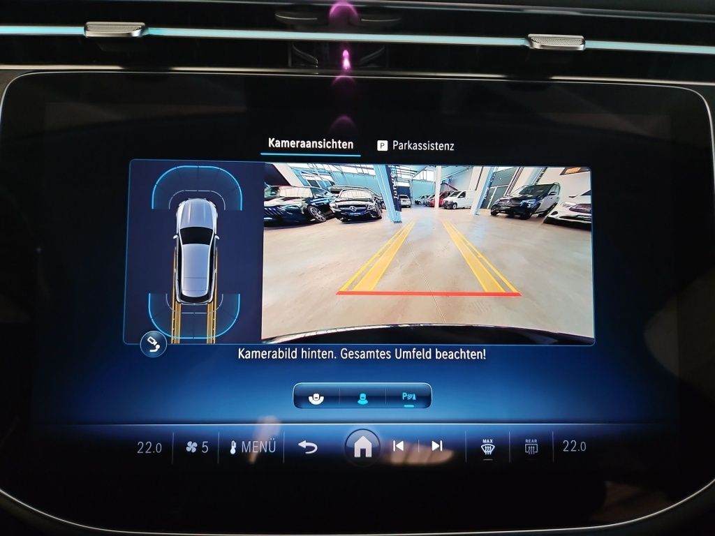 Fahrzeugabbildung Mercedes-Benz E 200 T Avantgarde AHK LED Pano ACC Navi KeyLess