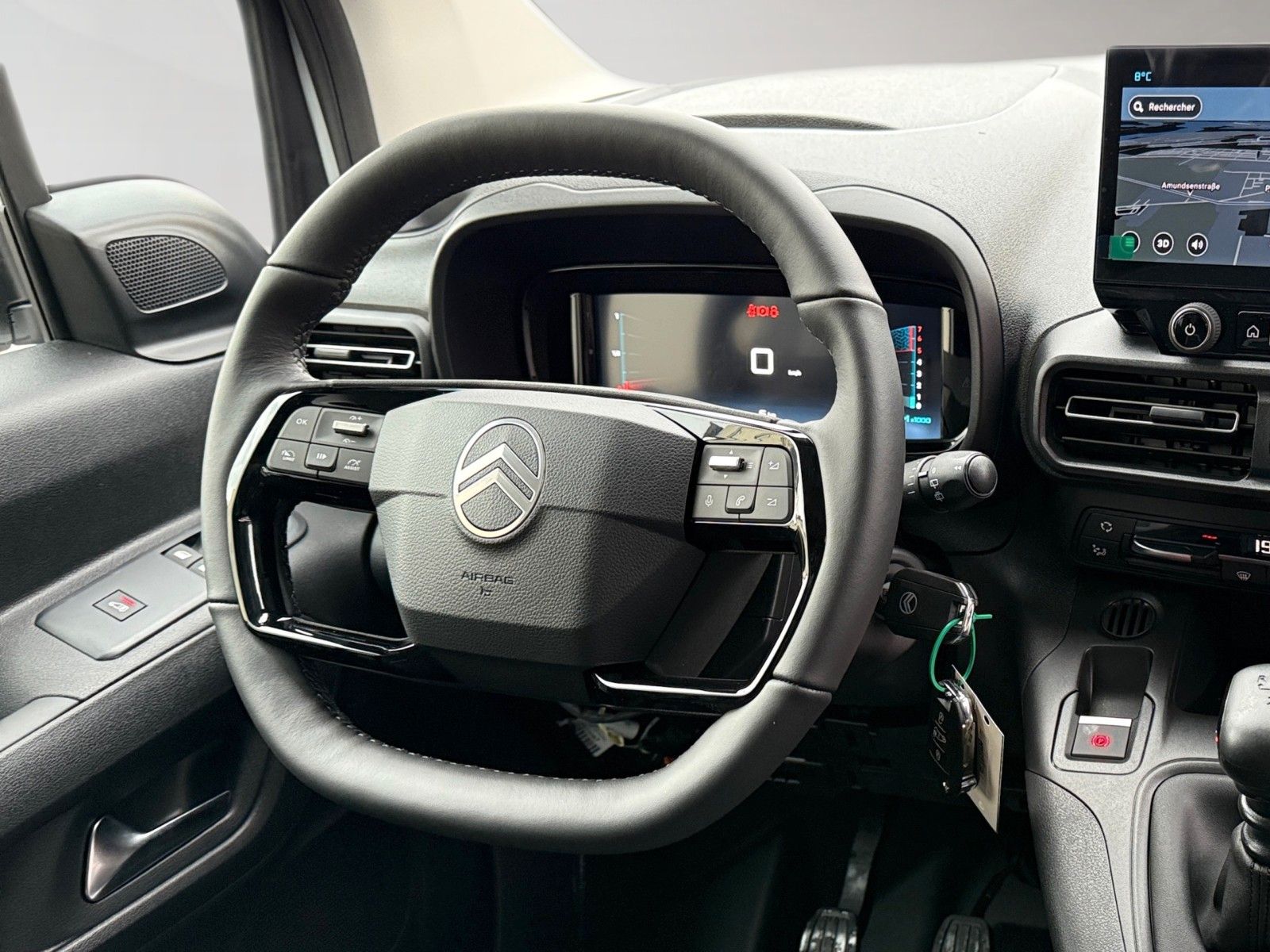 Fahrzeugabbildung Citroën Berlingo 1.5 Diesel 100 M XTR Neuwagen