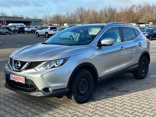 Nissan Qashqai Tekna 4x4 Navi Pano Leder 360 LED