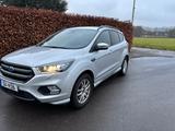 Ford Kuga 1,5 EcoBoost 4x4 134kW ST-Line Automat ... - silberne Ford Kuga