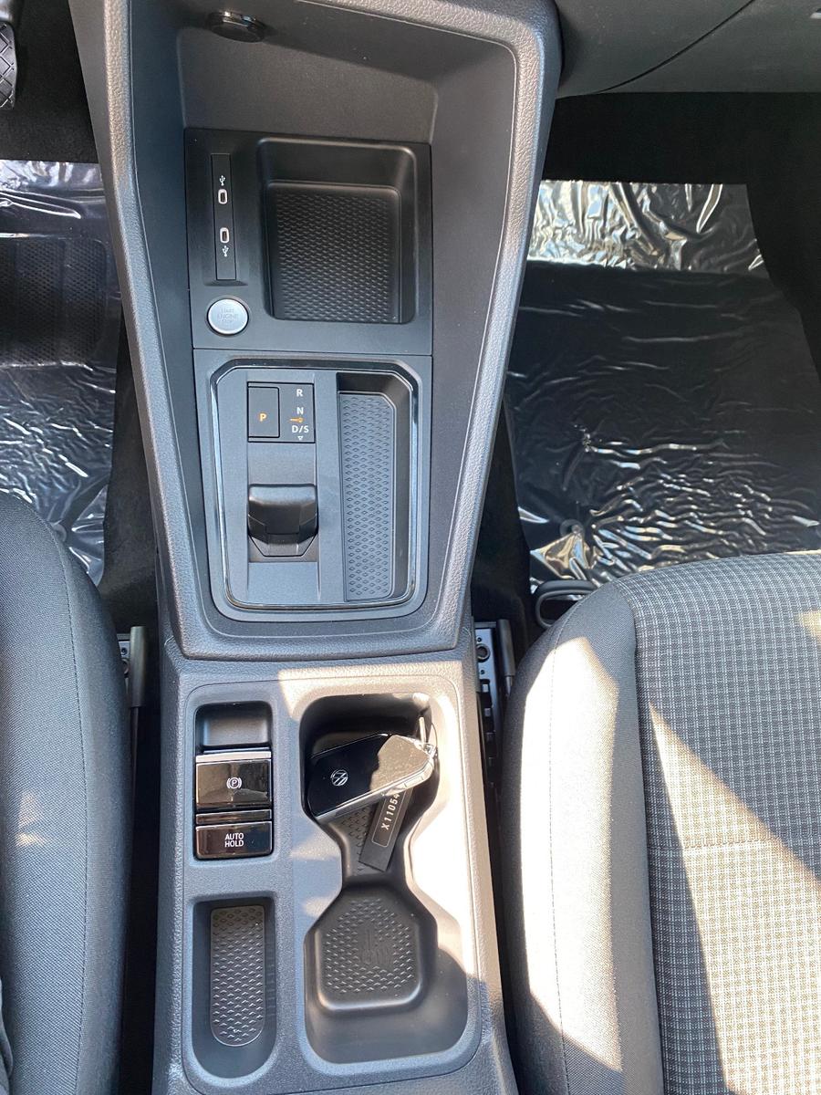 Volkswagen Caddy Maxi*DSG*7-SITZE*LED SW*PDC vo&hi&KAM*Sihz