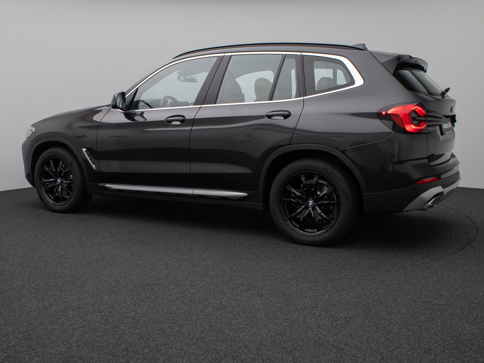 Fahrzeugabbildung BMW X3 xD20d Panorama Kamera DAB AHK Sport 19Zoll