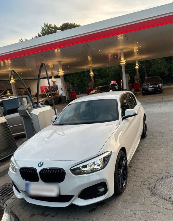 Image of BMW 120
