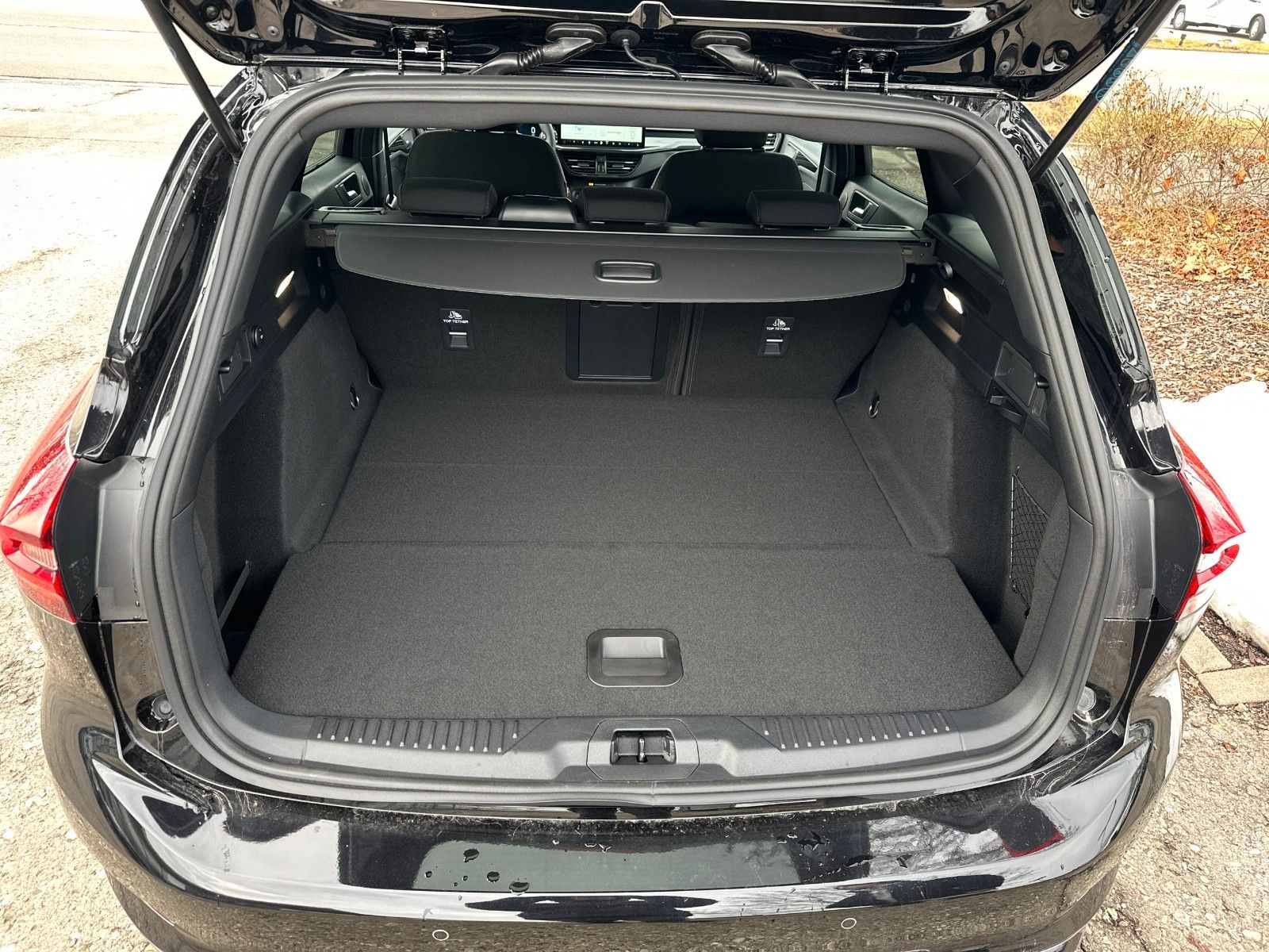 Fahrzeugabbildung Ford Focus Turnier ST-Line X, FAHRASSISTENZPAKET