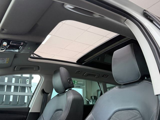Seat Leon SportstourerPanoR.KameraAHKLEDBeatsAu.