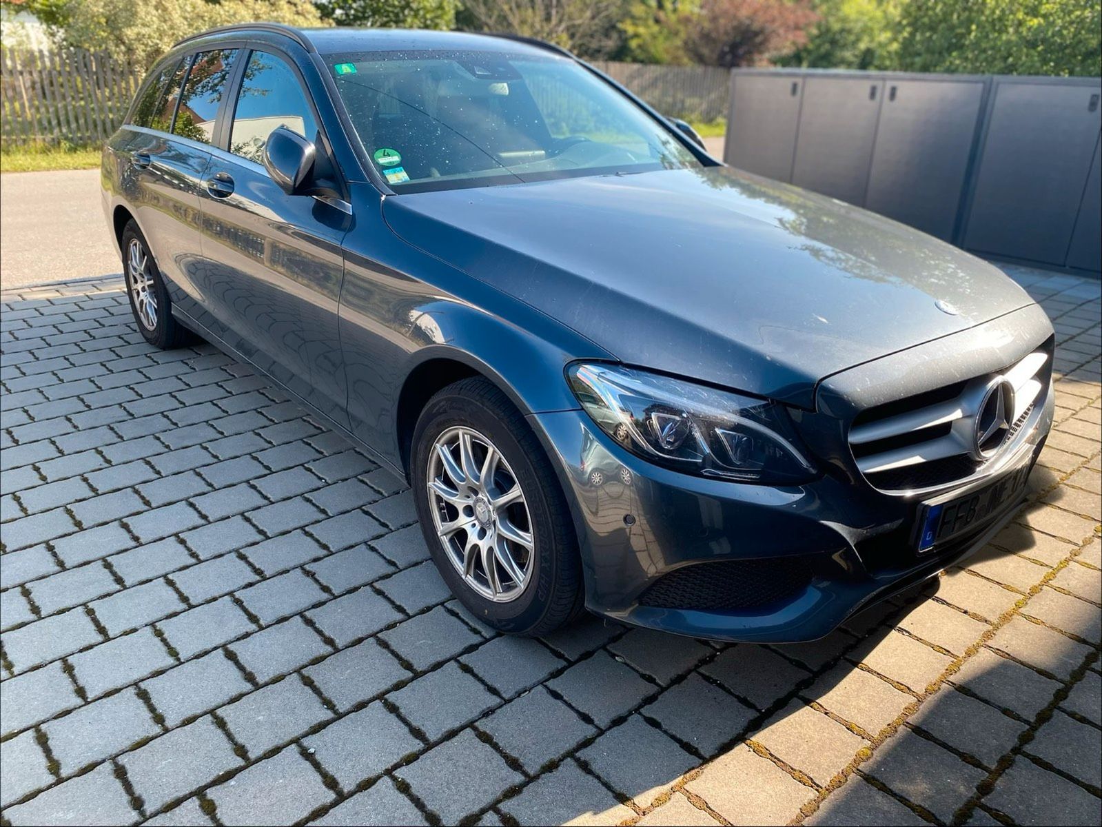 MERCEDES-BENZ C 220