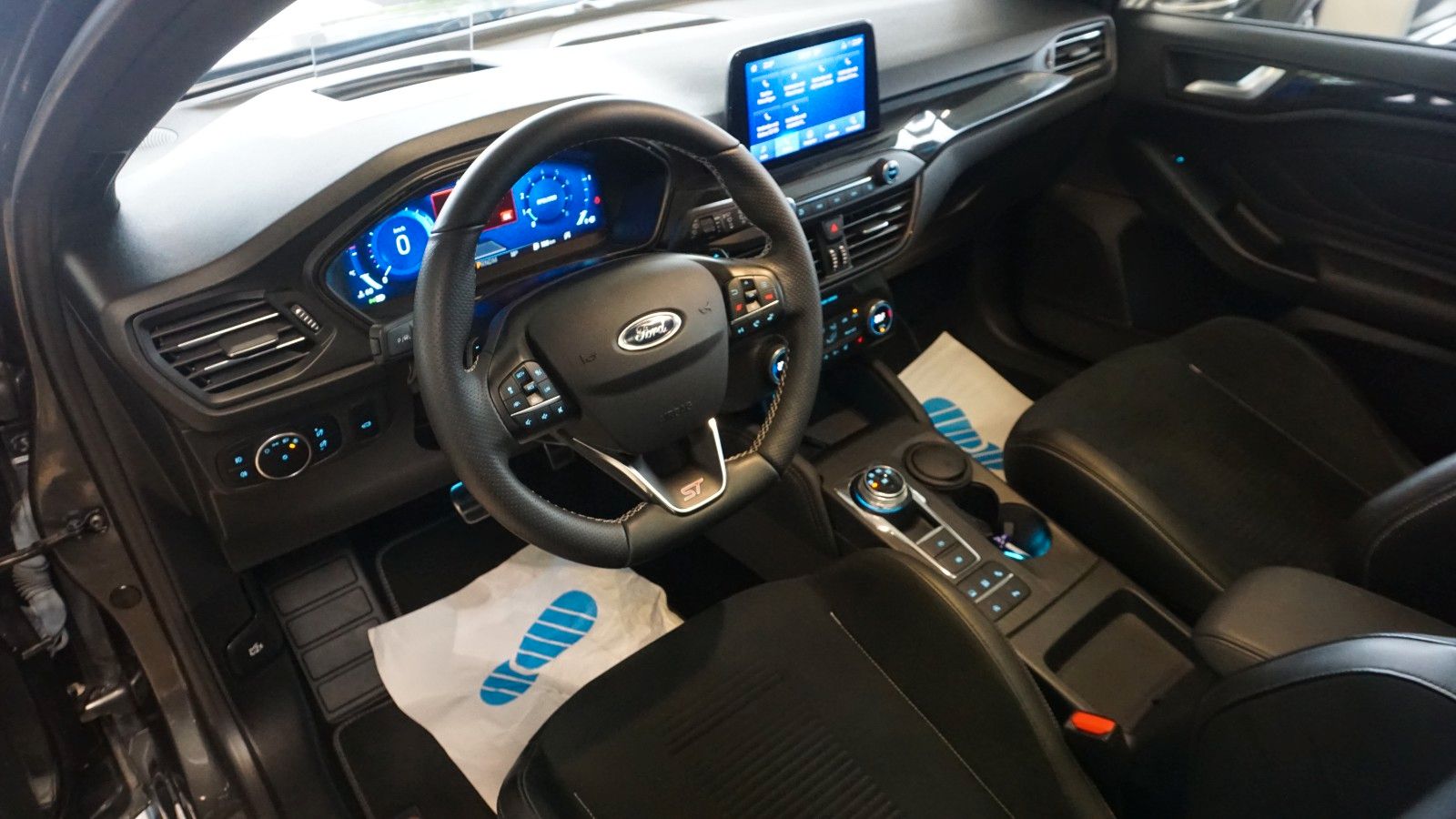 Fahrzeugabbildung Ford Focus Turnier ST * RECARO * PERFORMANCE *