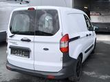 Ford Transit Courier - Ford Transit Courier von privat