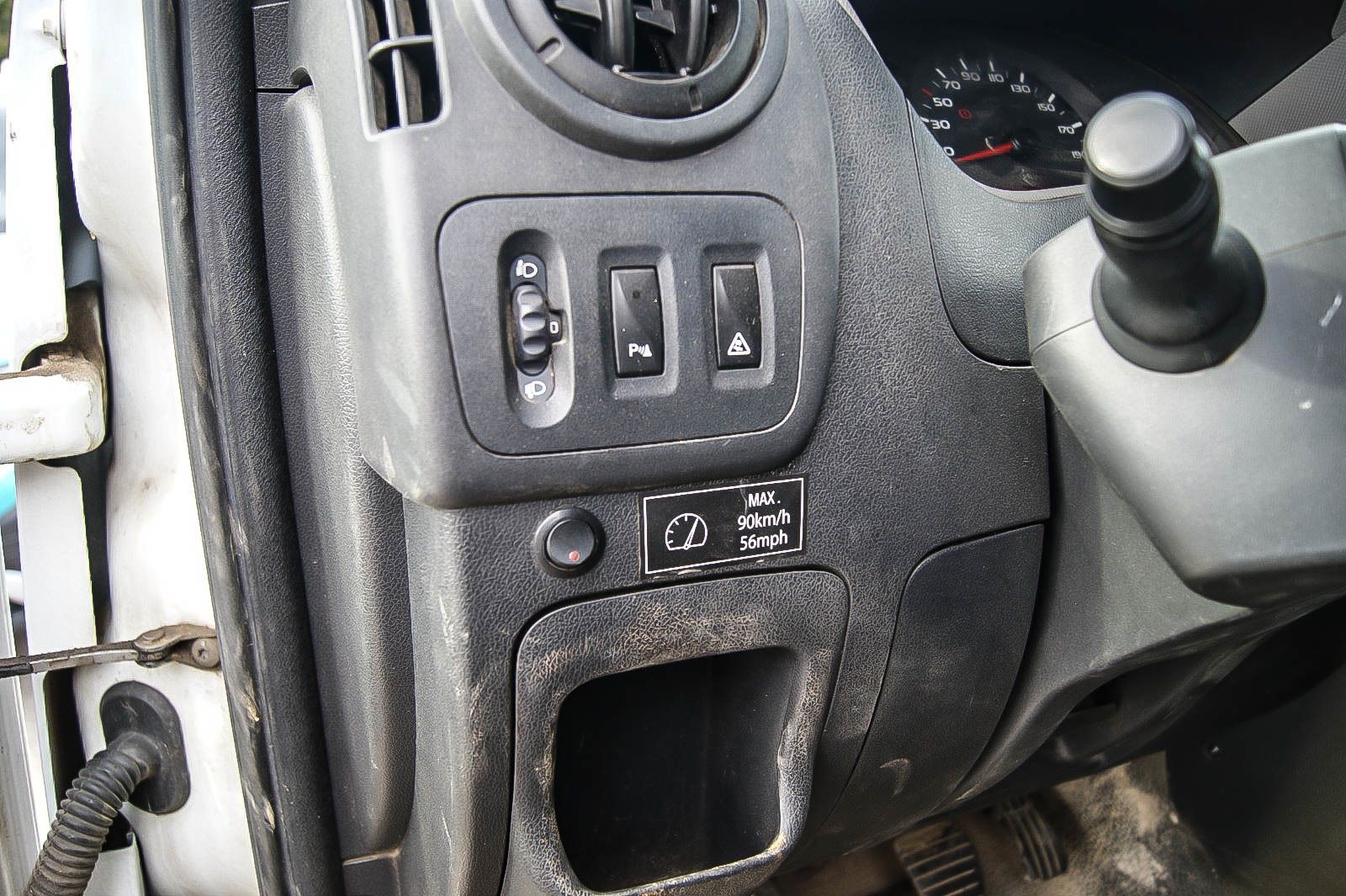 Fahrzeugabbildung Nissan NV400 Kastenwagen L4H2 4,5t COMFORT KLIMAANLAGE