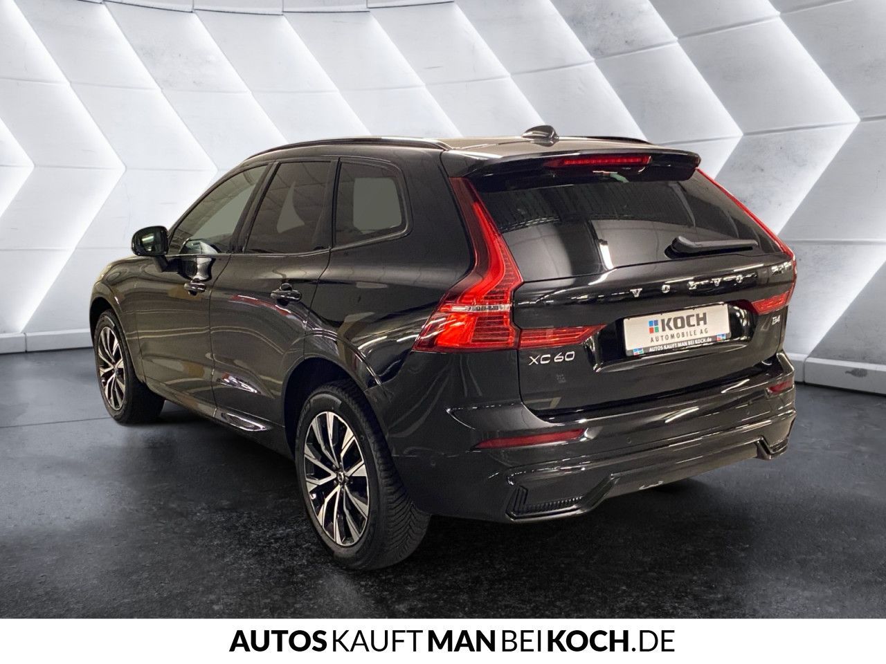 Volvo XC60 B4D Plus Dark ACC BLIS 360 V-LED 4xSHz FSHz foto 4
