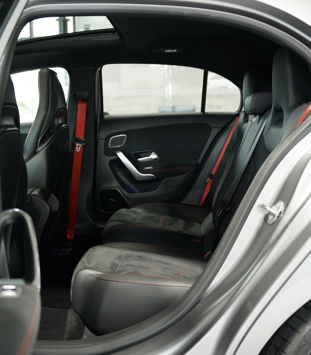 Mercedes Benz A 45 Amg