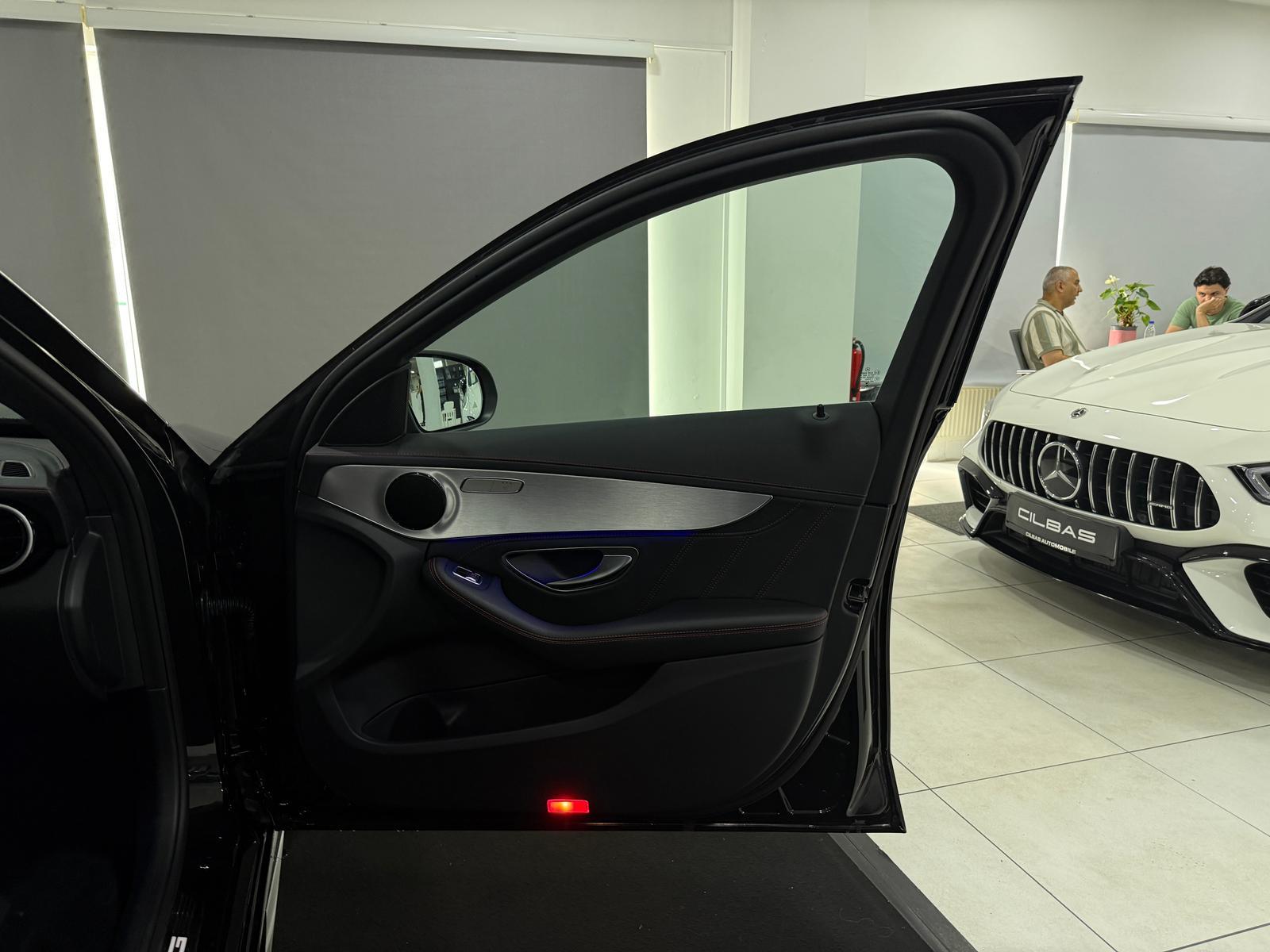 Mercedes-Benz C 43 AMG 4M*PANO*360*AMBIENTE*STHZ*LED*CARPLAY*