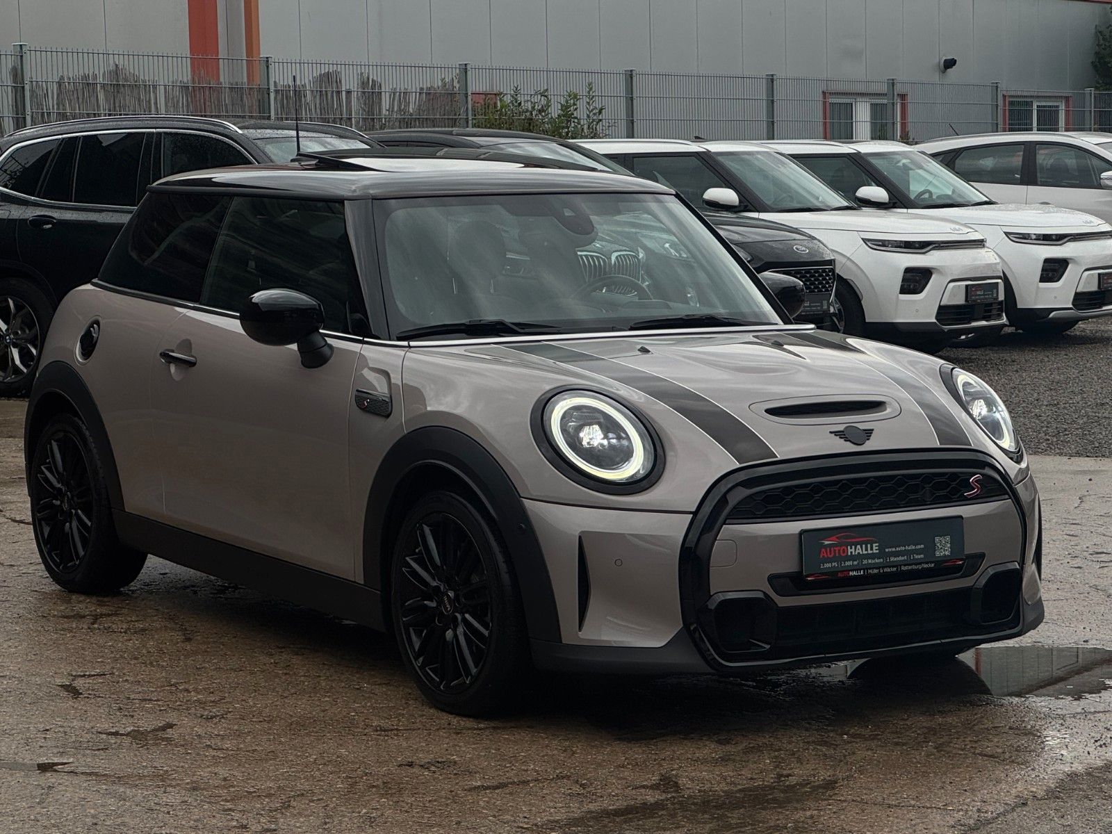 Fahrzeugabbildung MINI Cooper S Classic Trim H&K Pano Leder CAM ACC