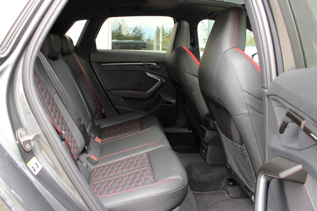 AUDI RS3 Sportback/RS DYNAMIK/ SONOS/ KOMFORT PRO AUDI RS3 Sportback/RS DYNAMIK/ SONOS/ KOMFORT PRO