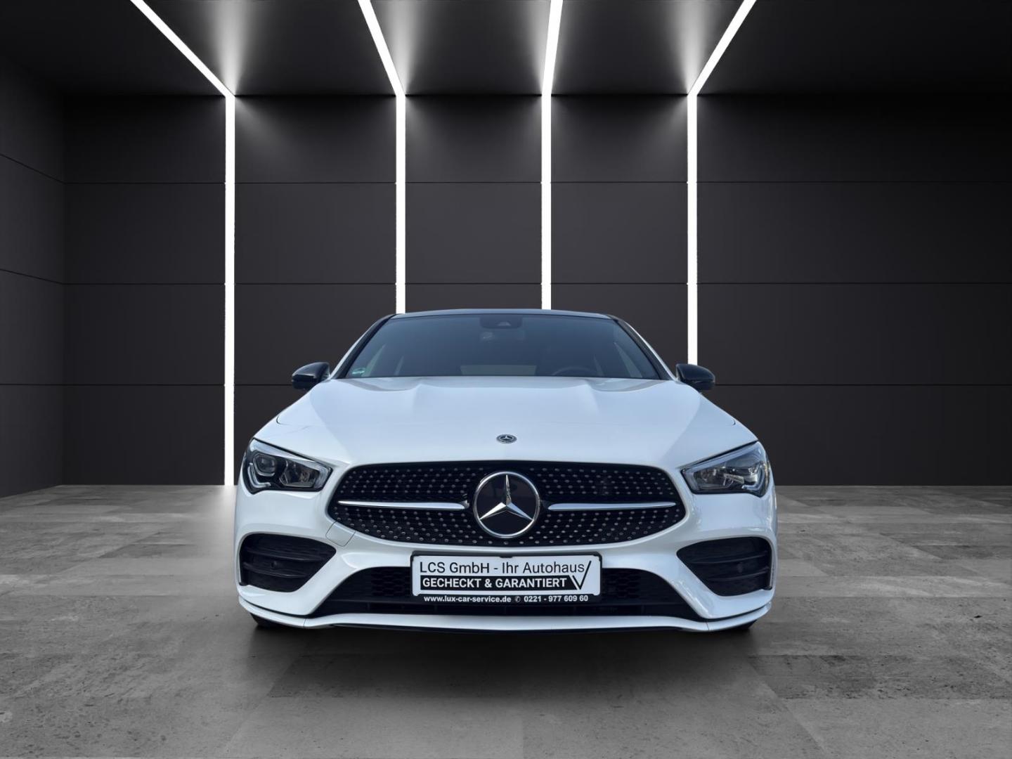 Mercedes-Benz CLA 180 Shooting Brake AMG Line Panodach Navi Di