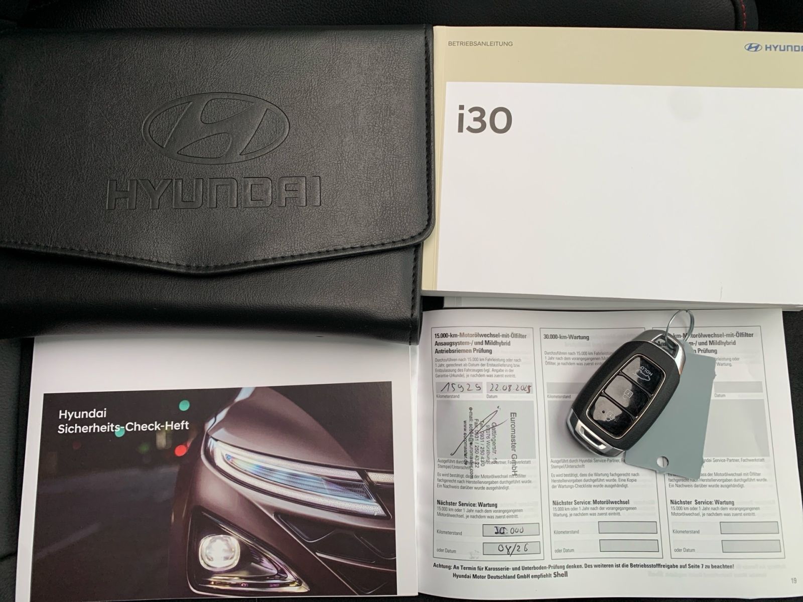 Fahrzeugabbildung Hyundai i30 1.5 T-GDI N Line Mild-Hybrid Pan Dach Sitz P