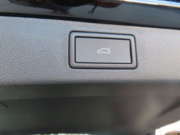 Fotografie 8 des Skoda Kamiq Monte Carlo 1.5 AHK NAVI PANO ACC KAMERA