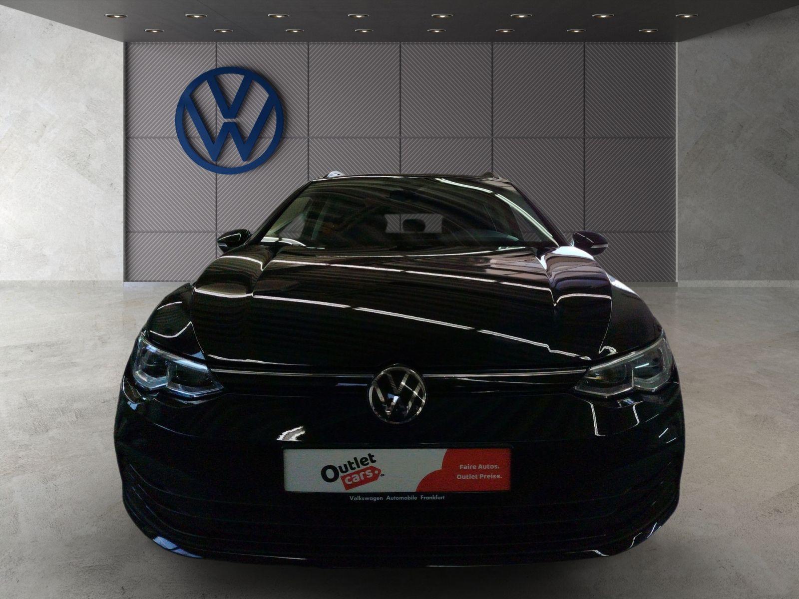 Volkswagen Golf VIII Variant 2.0 TDI DSG Life Navi AHK IQ.L