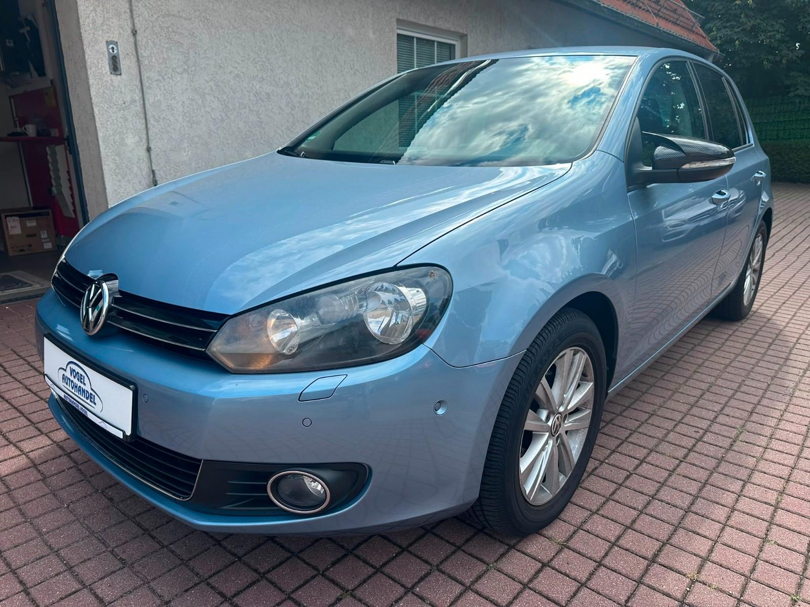 Volkswagen Golf VI Style*SITZHZG*KLIMAAUT*PARKASS*