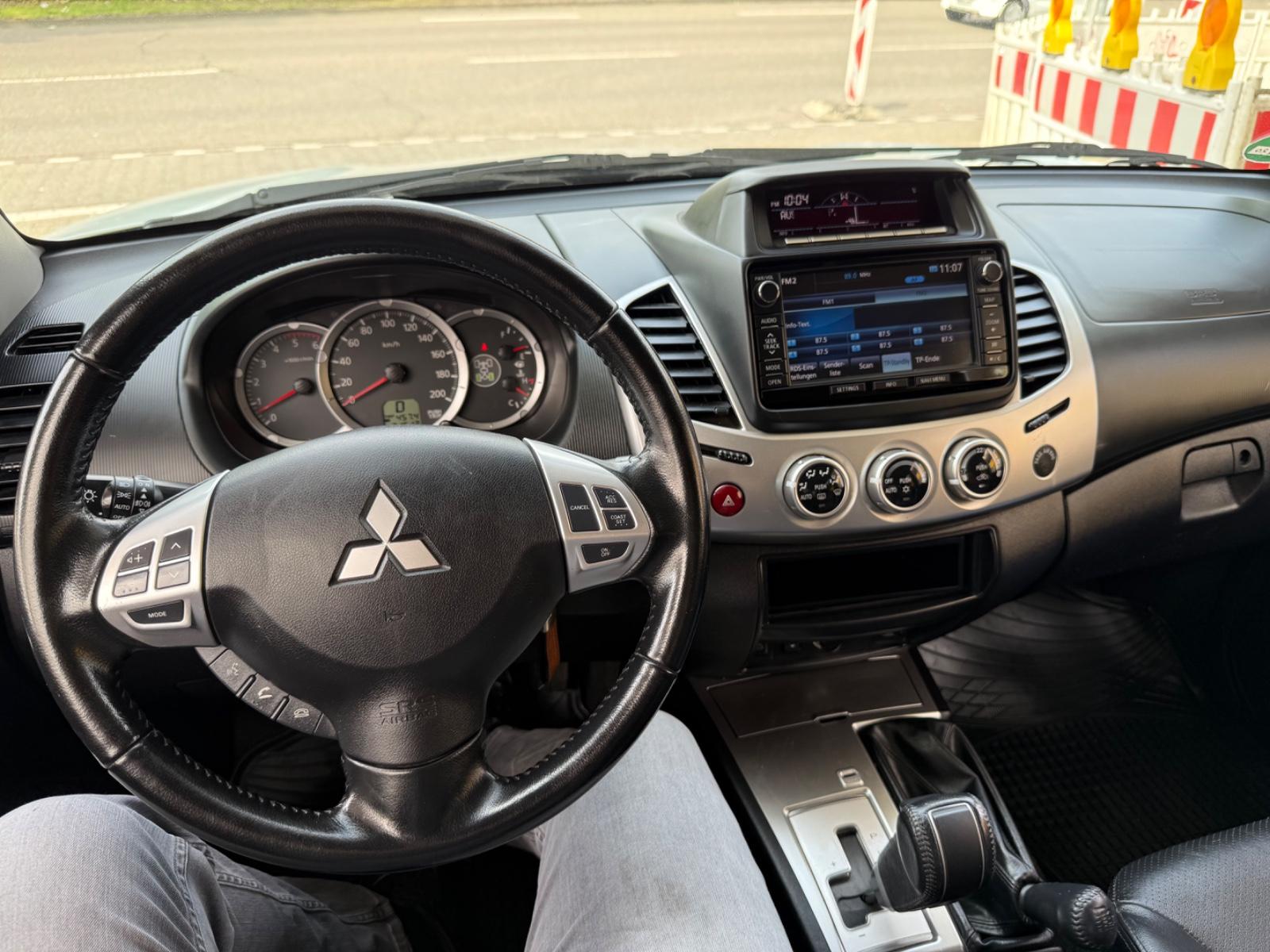 Mitsubishi L200 Diamant Edition Doppelkabine 4WD