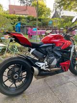 Ducati Streetfighter V2  Top nur 2770KM Einarmschwinge!