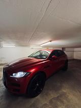 Jaguar F-Pace 20d Prestige Automatik Prestige - rote Jaguar F-Pace