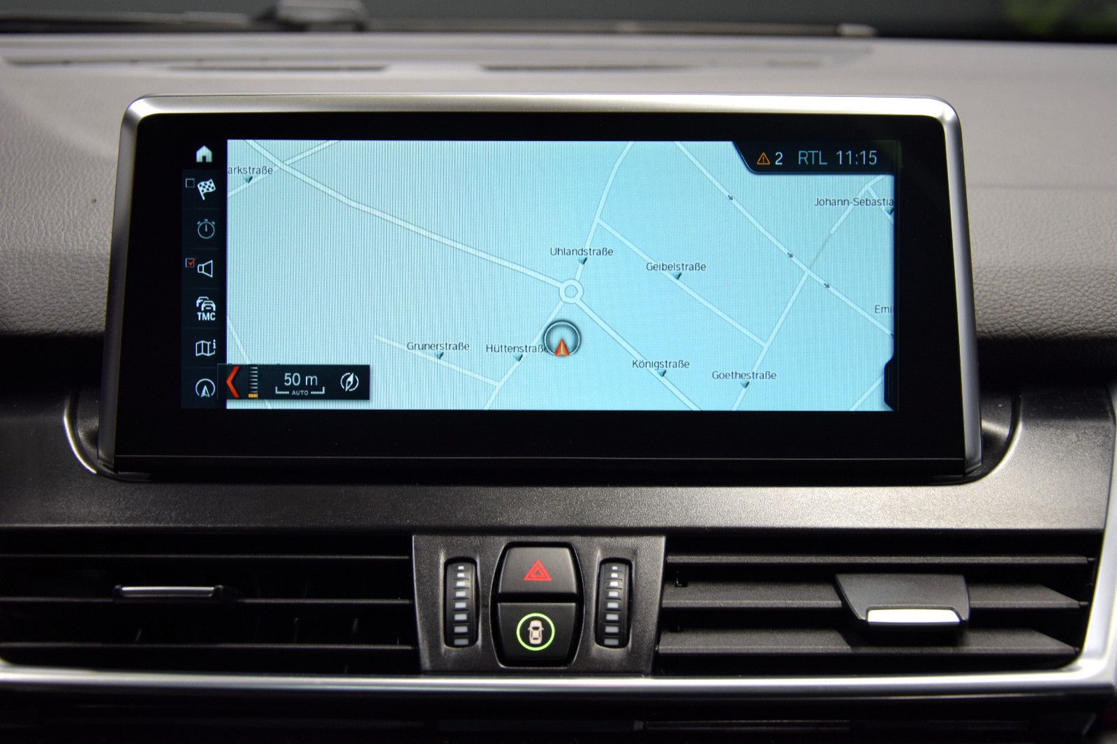 Fahrzeugabbildung BMW 220d Active Tourer xDrive M Sport Pano HUD Kame