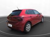 Volkswagen Polo Life 1,0 59 kW (80 PS) 5-Gang - Volkswagen Polo: Rot