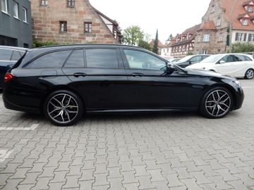 Mercedes E 200 - 8