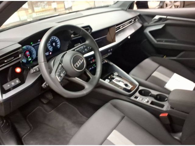 Audi A3 Sportback TFSI e advanced ACC Navi LED CarPla imagem 3