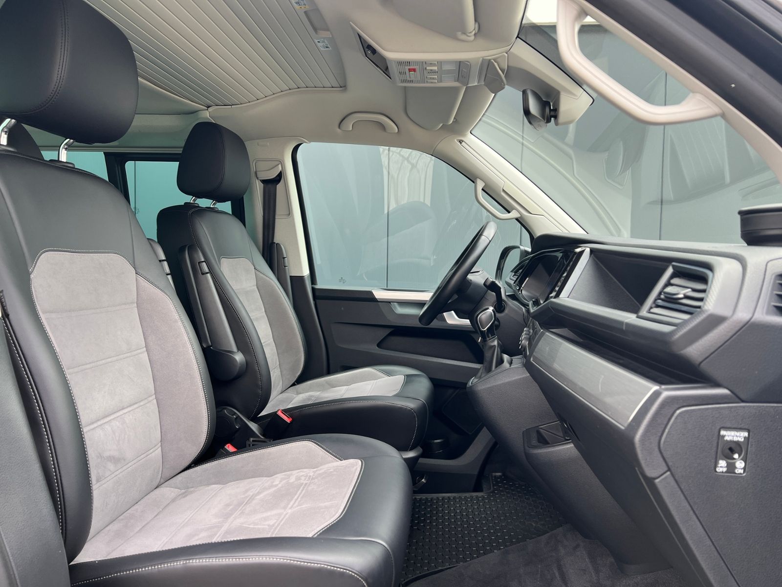 Fahrzeugabbildung Volkswagen T6.1 California Beach Tour Edition 2.0 TDI DSG 4