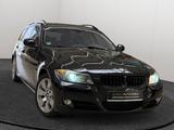 BMW 330  Touring 330d xDrive/Keyless/Vollleder/Xenon - BMW 330 aus 2009: Xd