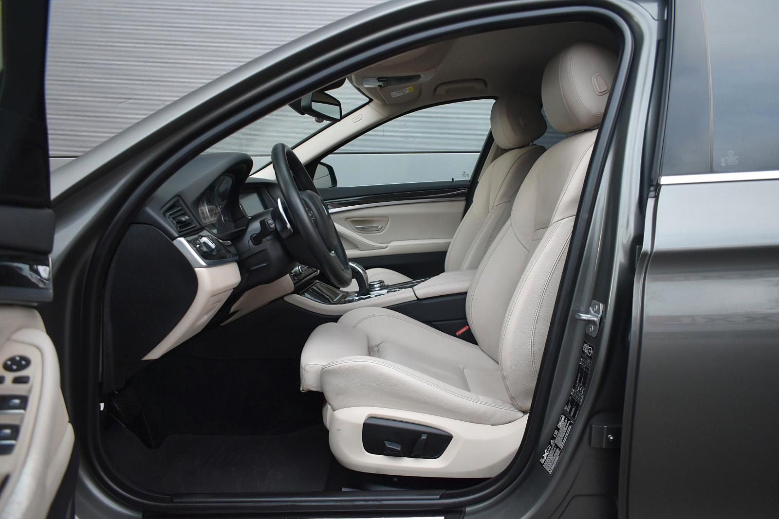 BMW 530d xDrive Luxury! Sport Automatik! Exclusive!*