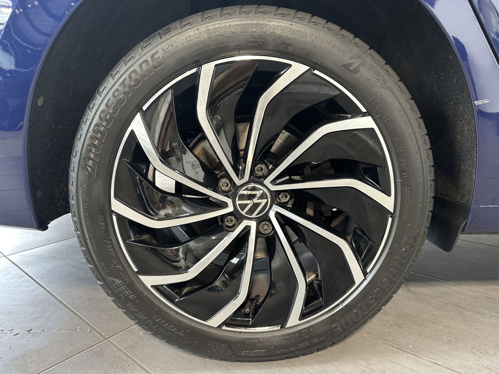 Fahrzeugabbildung Volkswagen Golf Variant 2.0 TDI DSG Style NAV+LED+ACC+VCOCK