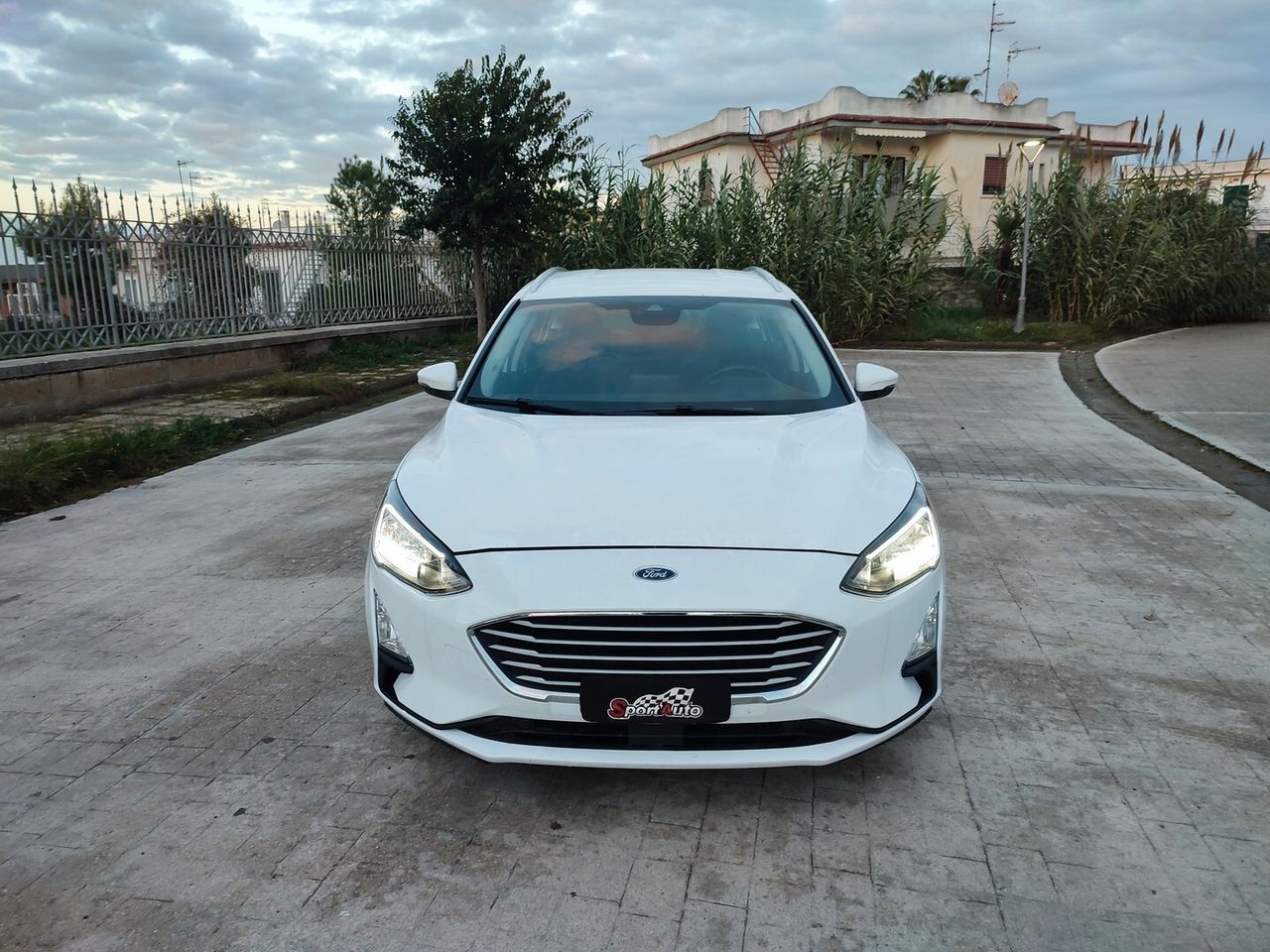 Ford Focus - 1