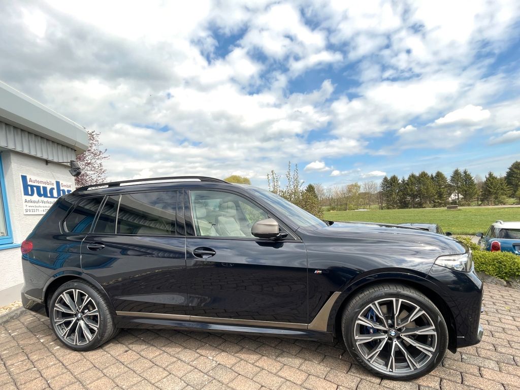 BMW X7 M50