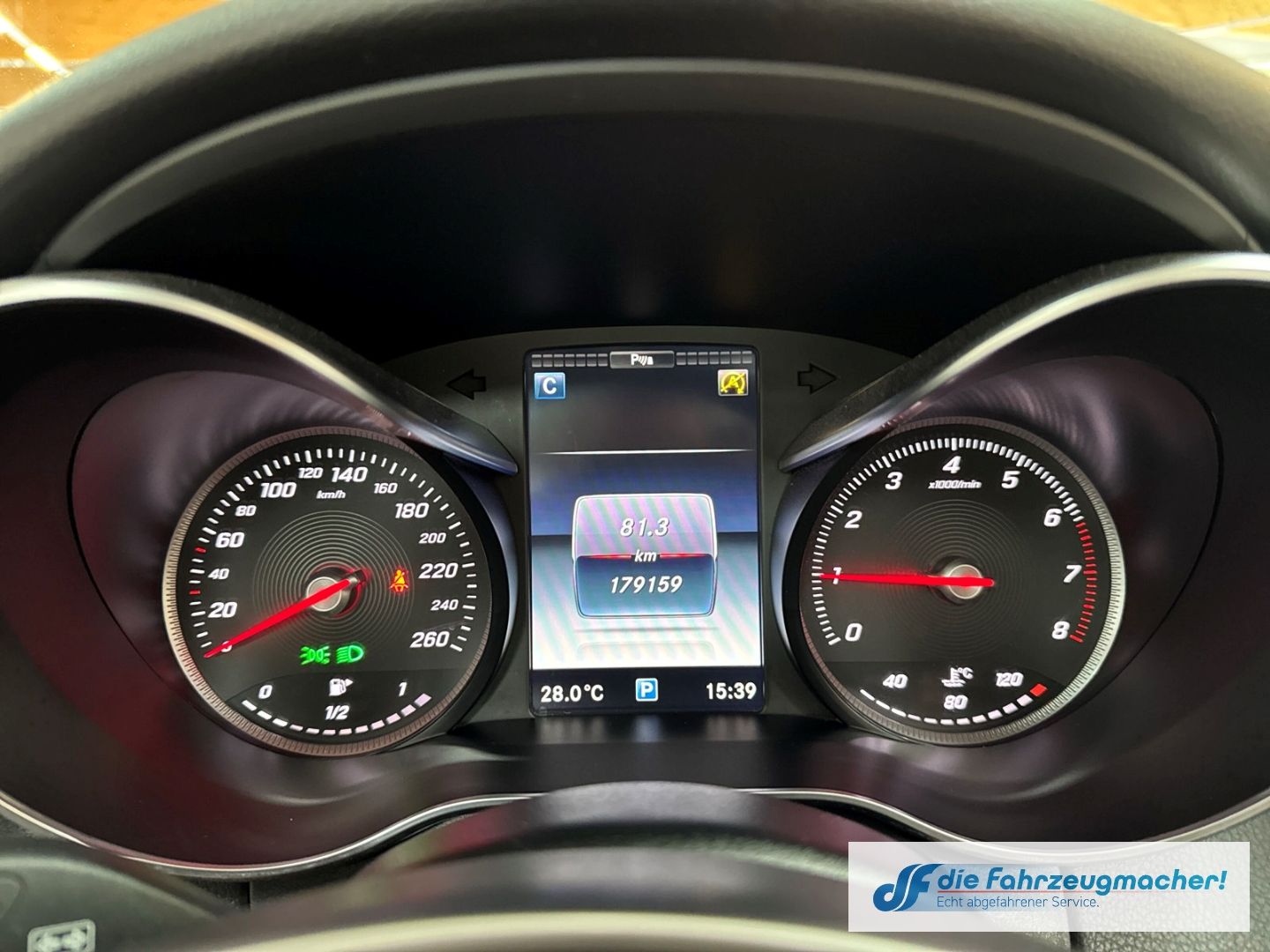 Fahrzeugabbildung Mercedes-Benz C 200 Cabrio AMG Sportpaket LED Mehrzonenklima F