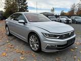 Volkswagen Passat Highline R LINE 2.0 TDI /AHK/MATRIX/ACC/ - VW Passat Gebrauchtwagen in Braunschweig