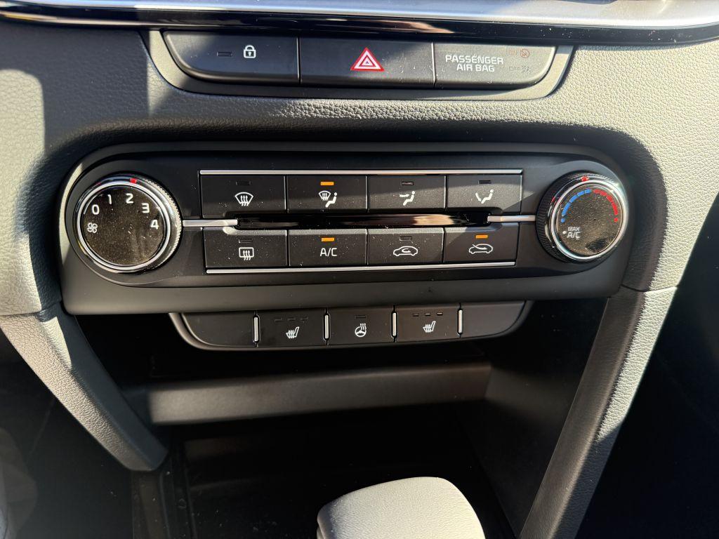 Kia Ceed SW 1.5 T-GDI DCT7 OPF Vision