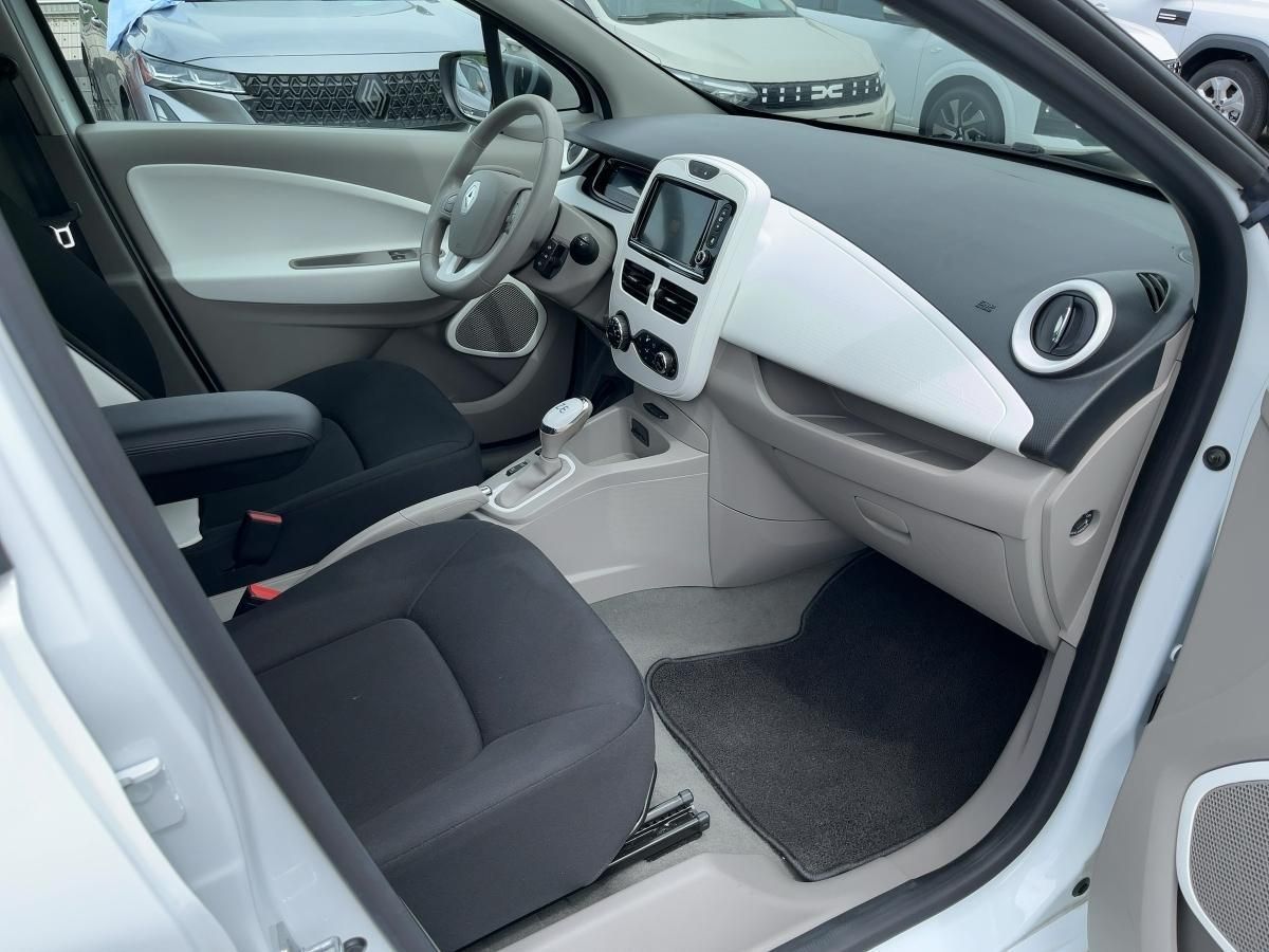 Fahrzeugabbildung Renault ZOE LIFE inkl. Batterie Z.E. 40 ZV