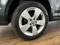 VW Caddy Maxi / 7-SITZE / NUR 106.tKM / 1.HD / DSG VW Caddy Maxi / 7-SITZE / NUR 106.tKM / 1.HD / DSG