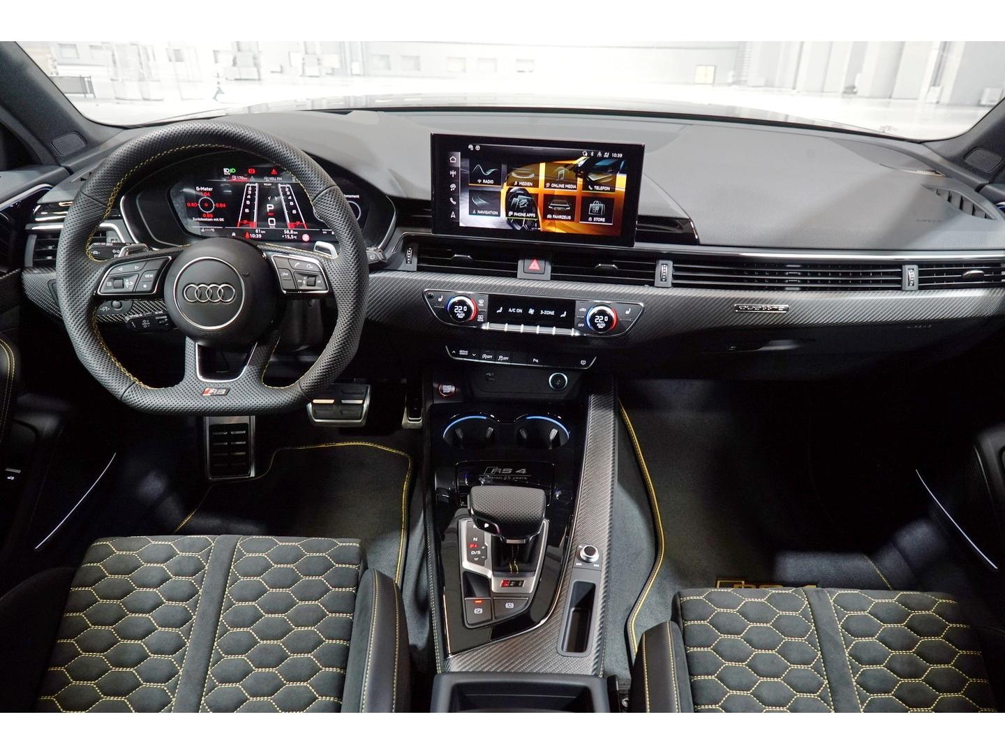 Audi RS4 Avant EDITION 25 YEARS CARBON KERAMIK 300 KM